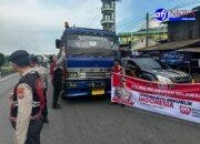 Semarakkan Hari Kemerdekaan Polres Pelabuhan Belawan Bagikan Bendera Merah Putih Kepada Pengendara