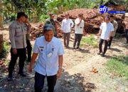 Camat Tigaraksa Kunjungi Rumah Warga Roboh di Desa Margasari, Berikan Bantuan Relokasi