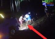 Jalan Rusak Parah, Warga Kp. Cakuem Desa Nayagati Bahu Membahu Tarik Kendaraan yang Terjebak
