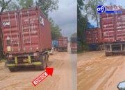 Jalanan Umum di Kecamatan Batu Ampar Dipenuhi Kendaraan Kontainer.