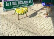 Bupati Kabupaten Tangerang Kirim Bunga Bela Sungkawa ke Almarhum Yanti Yang Mengidap Penyakit Tubertosis