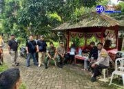 Babinsa Koramil Panongan Laksanakan Komsos Bersama Warga Desa Serdang Kulon