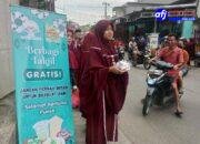 Rumah Tahfidz Al Aqsha Berbagi Takjil di Depok : Jangan Pernah Bosan Untuk Berbuat Baik