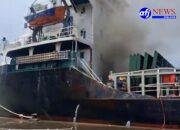 Kapal KM Bintang Mas HSB 7 Terbakar   Di Dermaga Pelabuhan Ujung Baru Belawan
