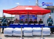 KONFERENSI PERS DI ASAHAN, TNI AL UNGKAP PENANGANAN KM KARIMAH BERMUATAN BALLPRESS