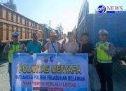 Sat Lantas Polres Pelabuhan Belawan Sosialisasikan Kamseltibcar Lantas kepada Sopir Truk di Pelabuhan Ujung Baru