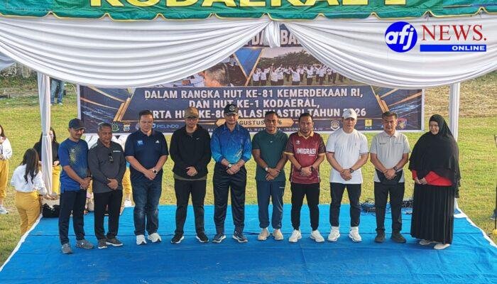 KODAERAL I BELAWAN JALIN KEBERSAMAAN DALAM MENYUARAKAN HIDUP SEHAT BERSAMA MASYARAKAT